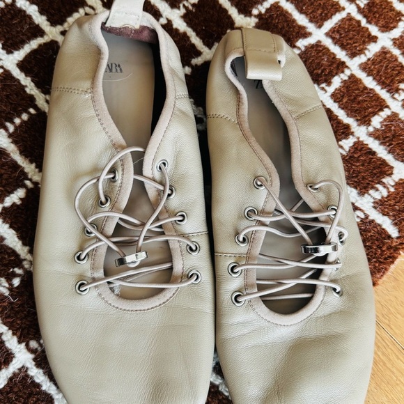 ZARA soft leather tan lace up flats - Picture 4 of 8